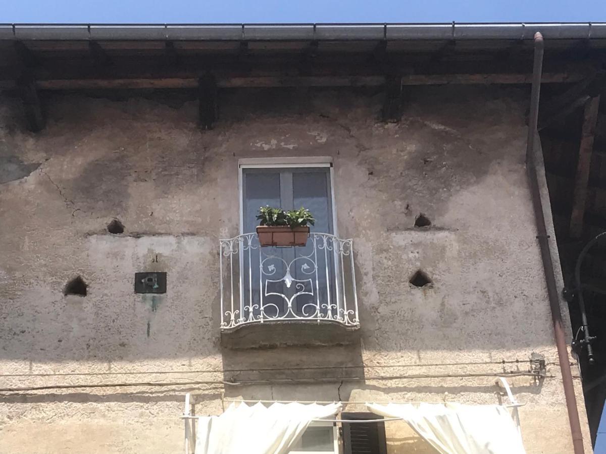 Ferienwohnung Il Nido Di Tiffany Massino Visconti Exterior foto